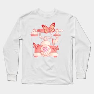 Love is on the phone Long Sleeve T-Shirt